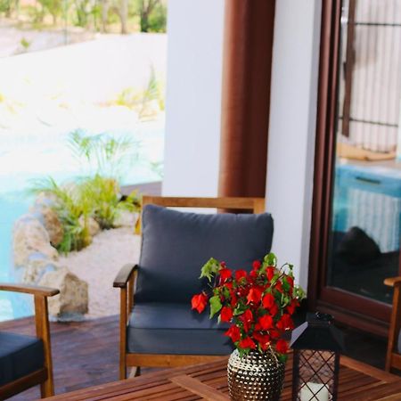 Neue Villa Tropic Paradise วิลเลมสตัด ภายนอก รูปภาพ