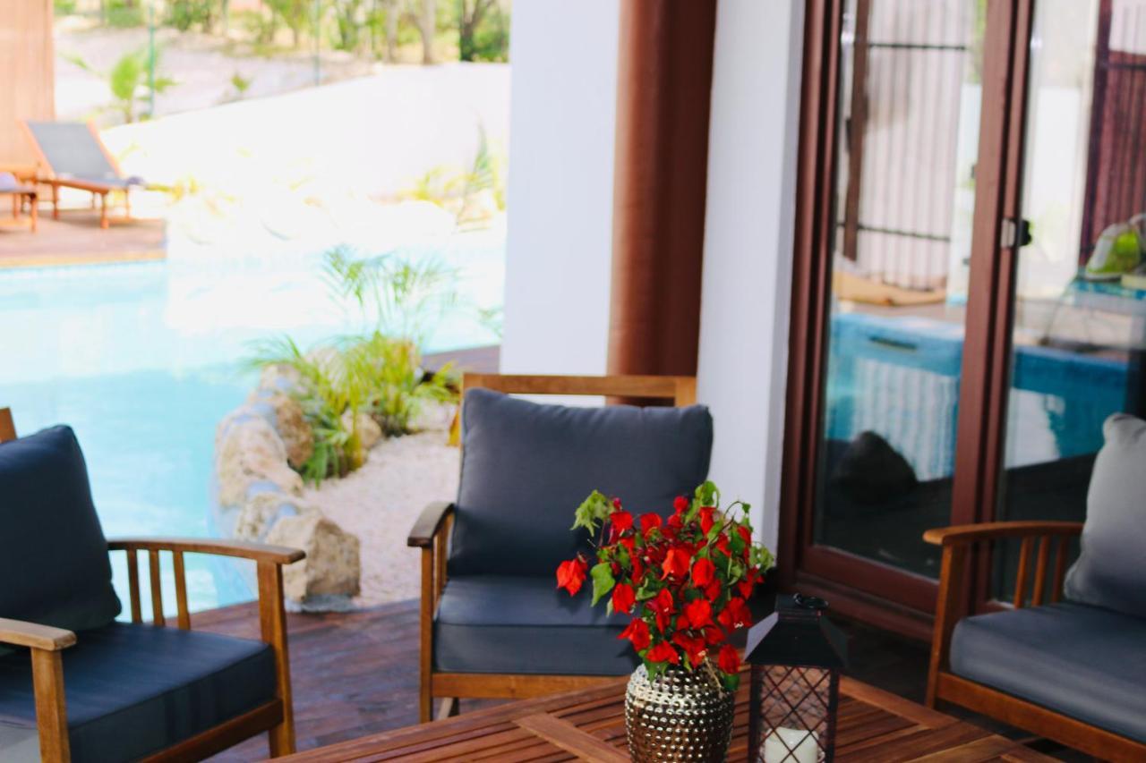 Neue Villa Tropic Paradise วิลเลมสตัด ภายนอก รูปภาพ