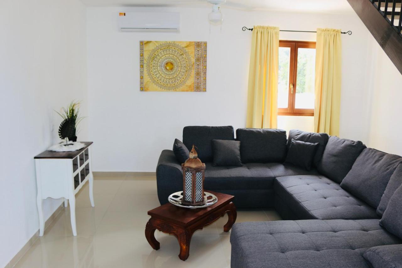 Neue Villa Tropic Paradise วิลเลมสตัด ภายนอก รูปภาพ