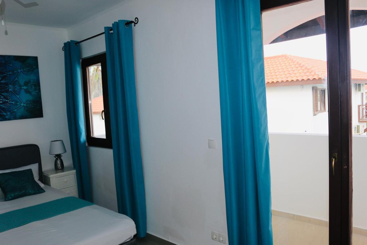 Neue Villa Tropic Paradise วิลเลมสตัด ภายนอก รูปภาพ