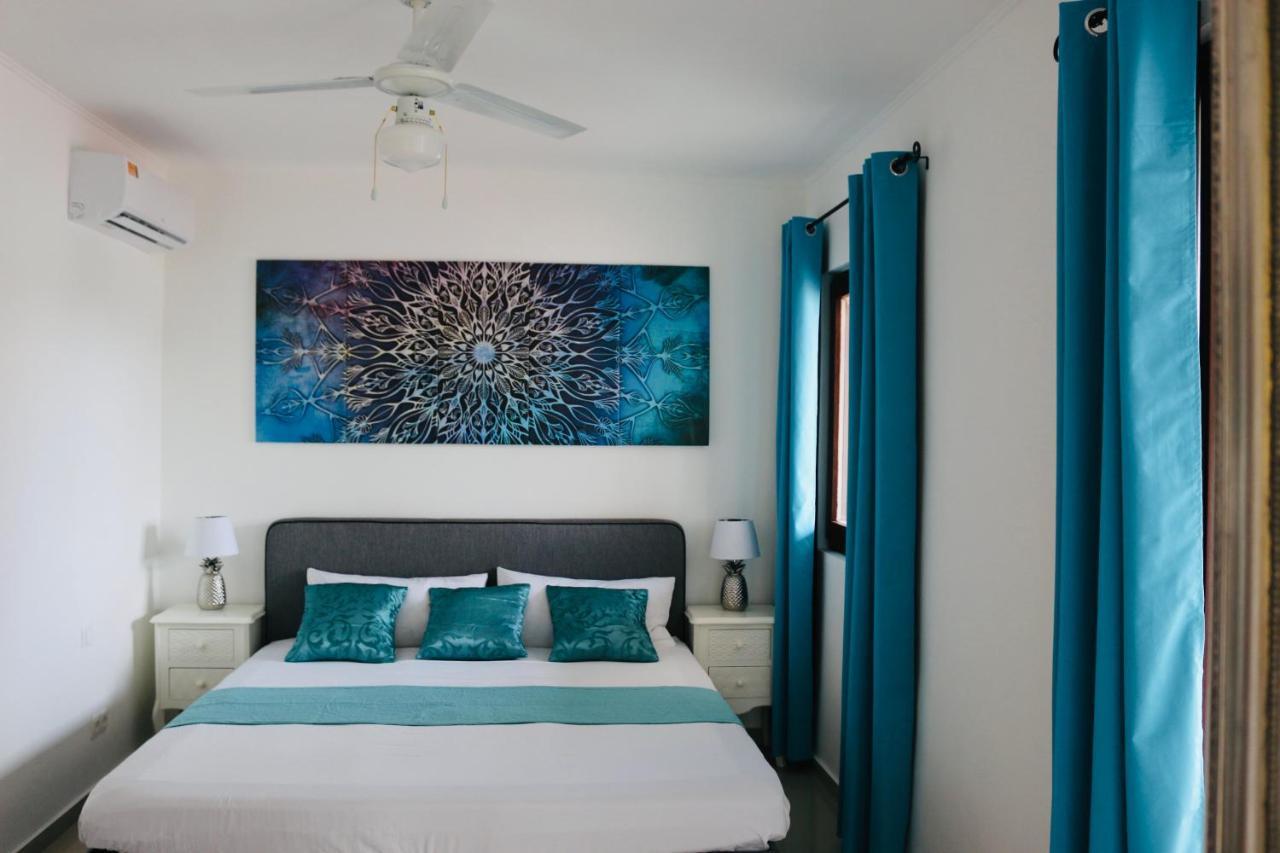 Neue Villa Tropic Paradise วิลเลมสตัด ภายนอก รูปภาพ