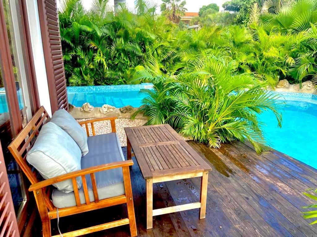 Neue Villa Tropic Paradise วิลเลมสตัด ภายนอก รูปภาพ